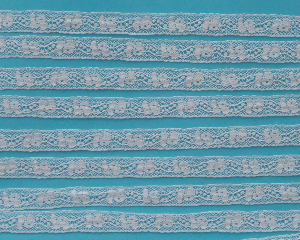 837 French Val Insertion White 3/8''